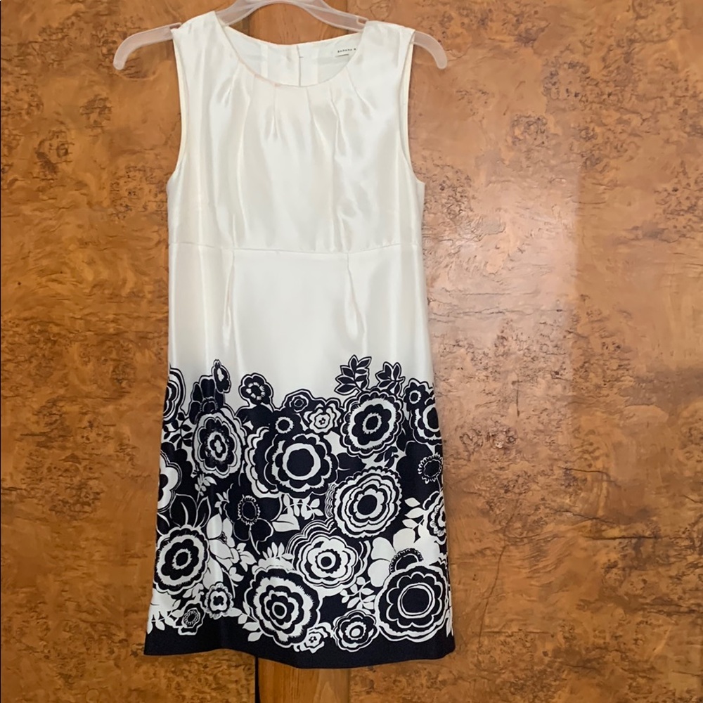 Banana Republic White Sheath Dress Sleeveless Crew Neck